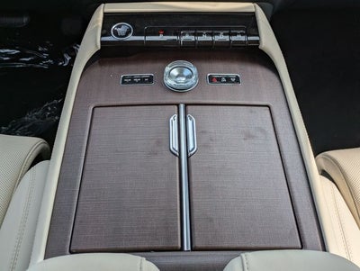 2027 Lincoln Navigator Premiere