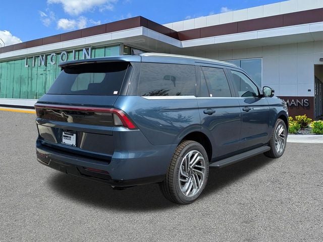 2027 Lincoln Navigator Premiere