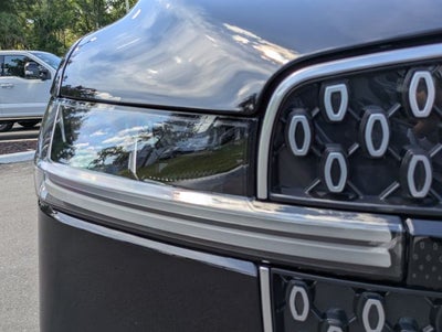 2027 Lincoln Navigator Premiere