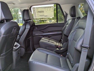 2027 Lincoln Navigator Premiere