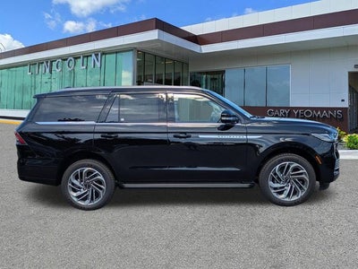 2027 Lincoln Navigator Premiere