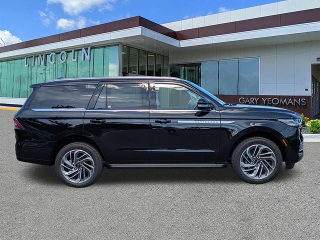 2027 Lincoln Navigator Premiere