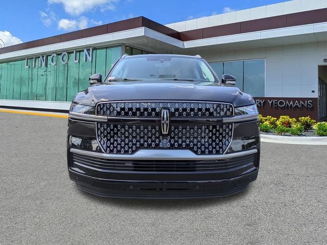 2027 Lincoln Navigator Premiere