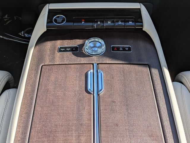 2027 Lincoln Navigator Reserve