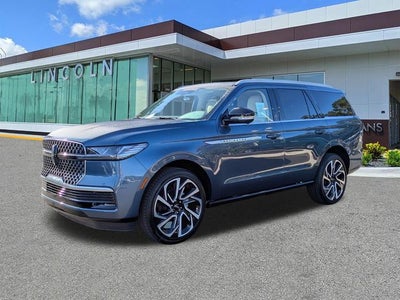 2027 Lincoln Navigator Reserve