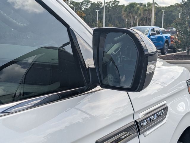 2023 Lincoln Navigator L Reserve