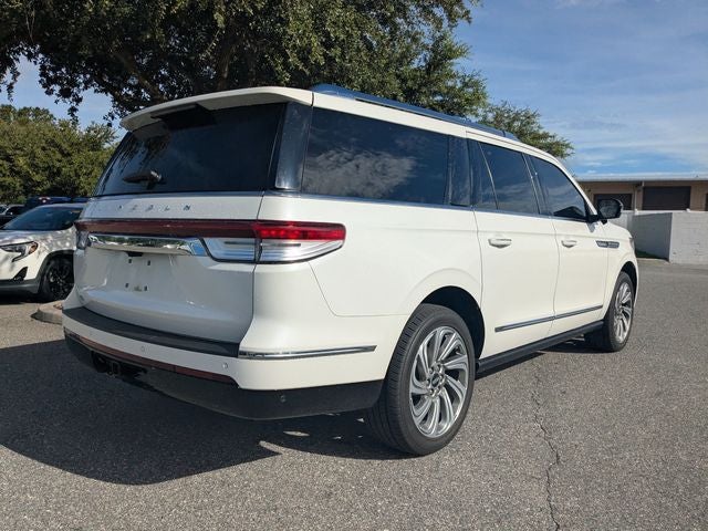 2023 Lincoln Navigator L Reserve