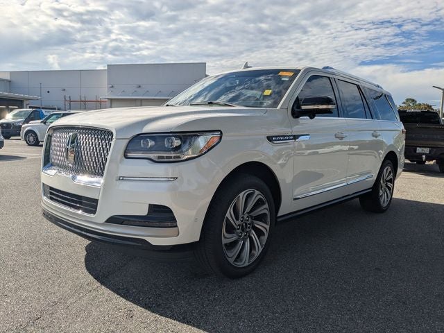 2023 Lincoln Navigator L Reserve