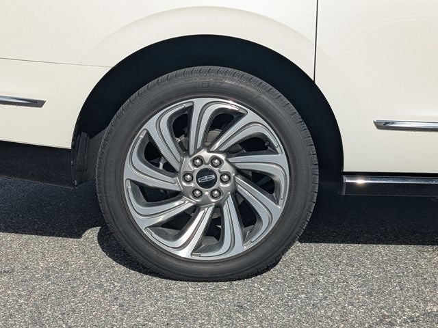 2023 Lincoln Navigator L Reserve