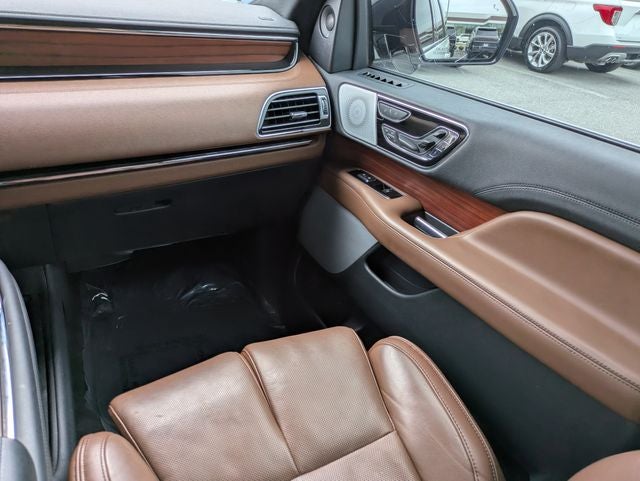 2023 Lincoln Navigator L Reserve