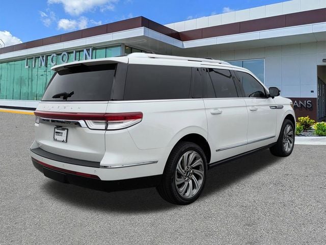 2023 Lincoln Navigator L Reserve