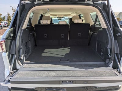 2027 Lincoln Navigator L Reserve
