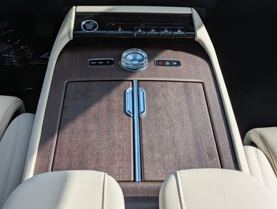 2027 Lincoln Navigator L Reserve