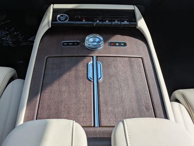 2027 Lincoln Navigator L Reserve