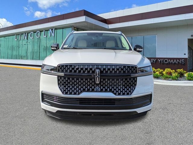 2027 Lincoln Navigator L Reserve