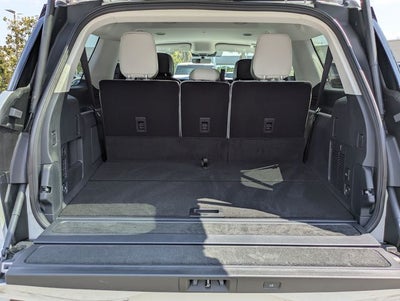 2026 Lincoln Navigator L Premiere