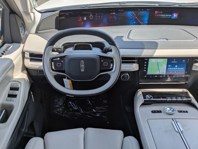 2026 Lincoln Navigator L Premiere
