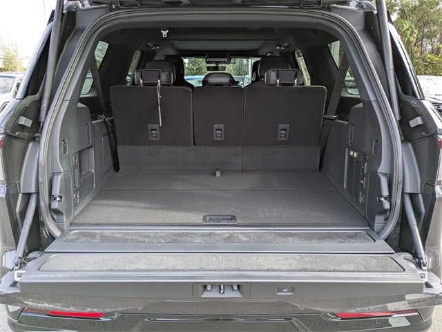 2025 Lincoln Navigator L Black Label