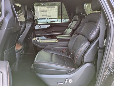 2025 Lincoln Navigator L Black Label