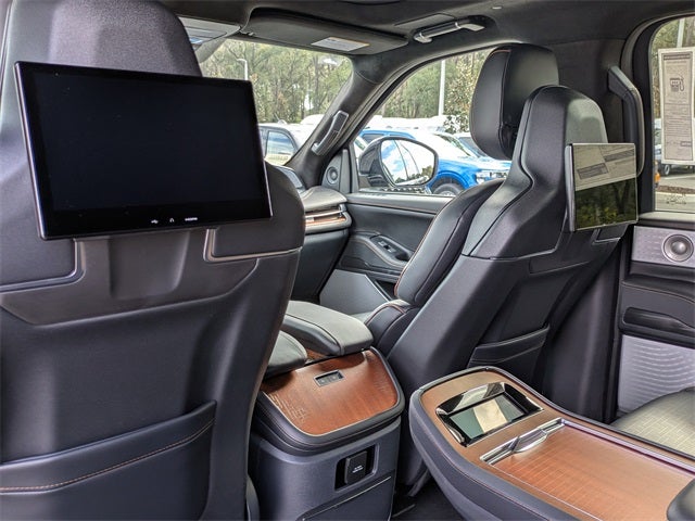 2025 Lincoln Navigator L Black Label