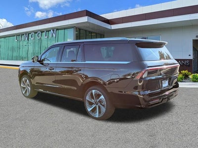 2027 Lincoln Navigator L Black Label