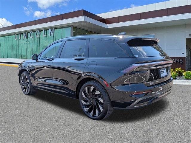 2025 Lincoln Nautilus Reserve