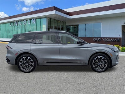 2025 Lincoln Nautilus Reserve