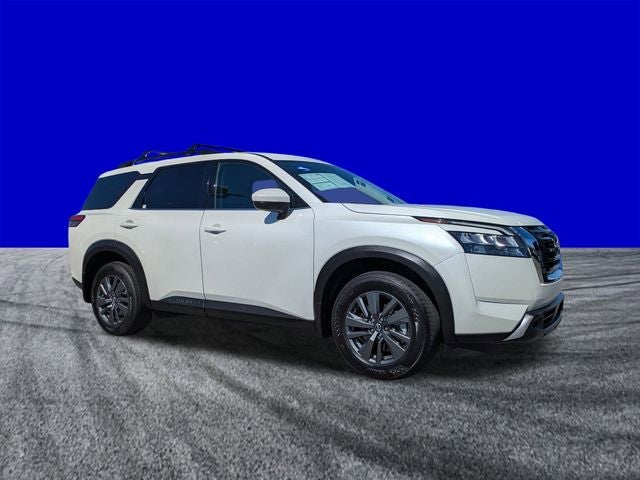 2024 Nissan Pathfinder SV