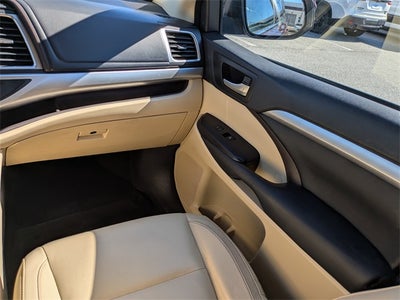 2016 Toyota Highlander XLE V6