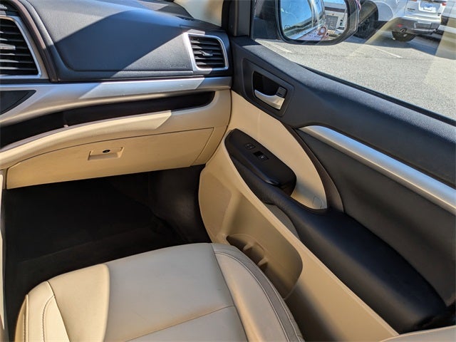 2016 Toyota Highlander XLE V6