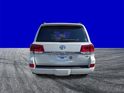 2020 Toyota Land Cruiser Base