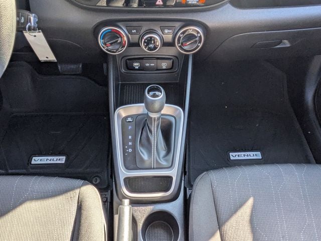 2024 Hyundai Venue SE