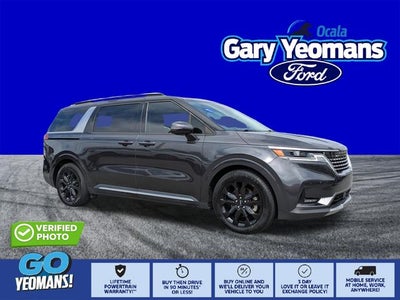 2023 Kia Carnival SX