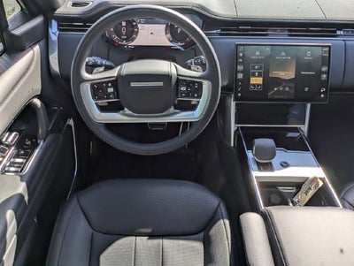 2025 Land Rover Range Rover SE