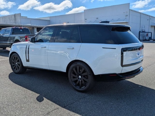 2025 Land Rover Range Rover SE