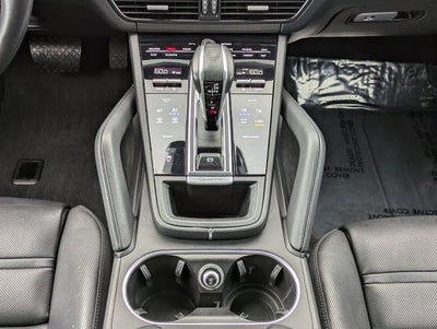 2022 Porsche Cayenne Base