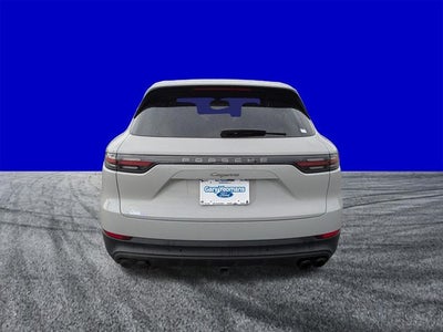 2022 Porsche Cayenne Base