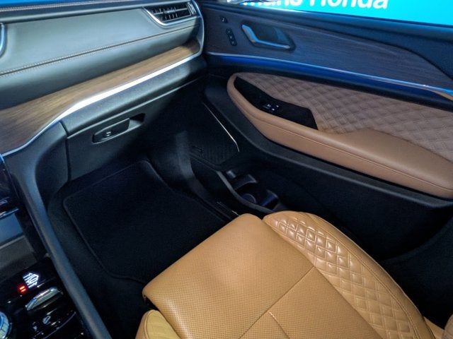 2022 Jeep Grand Cherokee L Summit