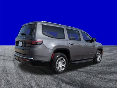 2023 Jeep Wagoneer Base