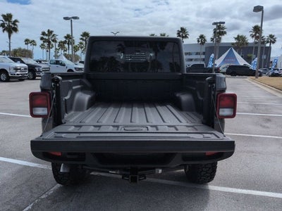 2022 Jeep Gladiator Overland