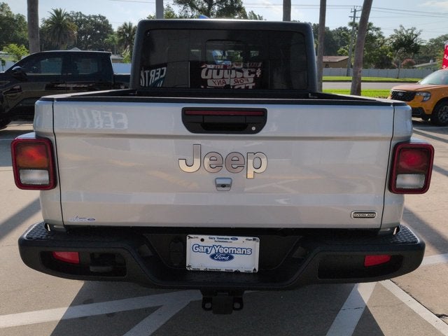 2023 Jeep Gladiator Overland