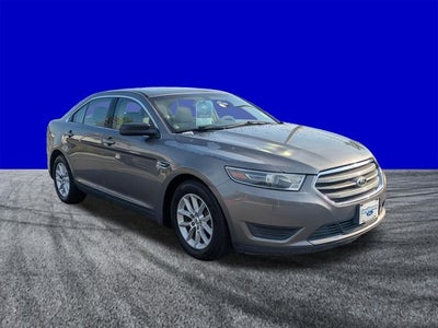 2014 Ford Taurus SE
