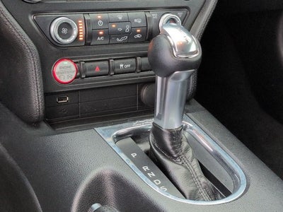 2015 Ford Mustang V6