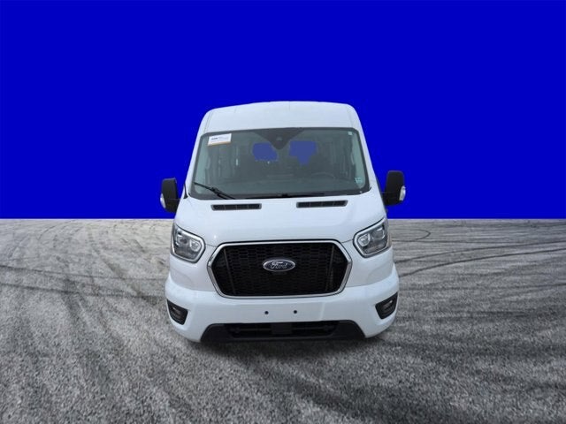 2023 Ford Transit Passenger Wagon XLT