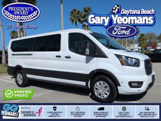 2024 Ford Transit Passenger Wagon XLT