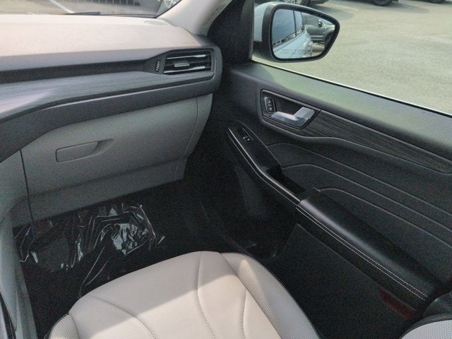 2025 Ford Escape Platinum