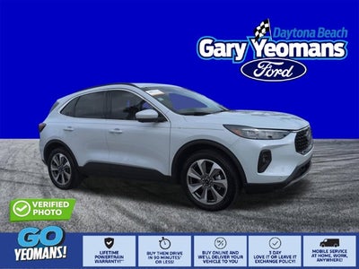 2025 Ford Escape Platinum
