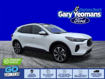 2025 Ford Escape Platinum