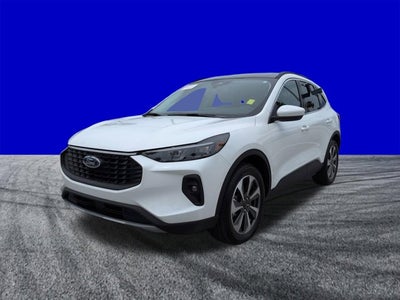 2025 Ford Escape Platinum