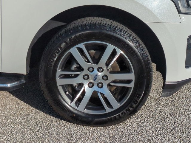 2022 Ford Expedition Max XLT